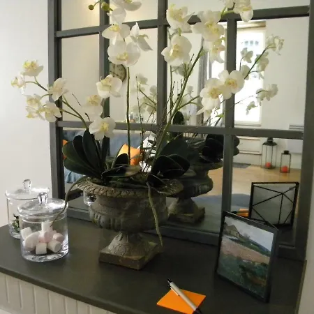 Le Jardin Des Chanceliers Apartment