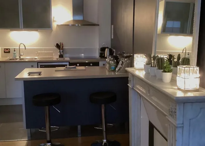 Le Jardin Des Chanceliers 公寓 *